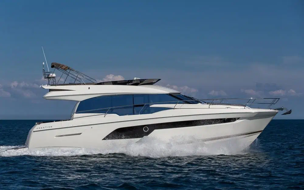 slider 22 Prestige Yachts 520 Fly