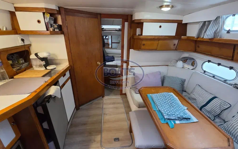 slider 10 Sealine 328 Sovereign