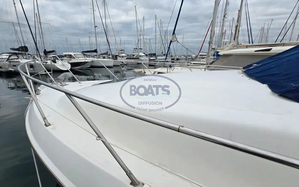 slider 4 Sealine 328 Sovereign