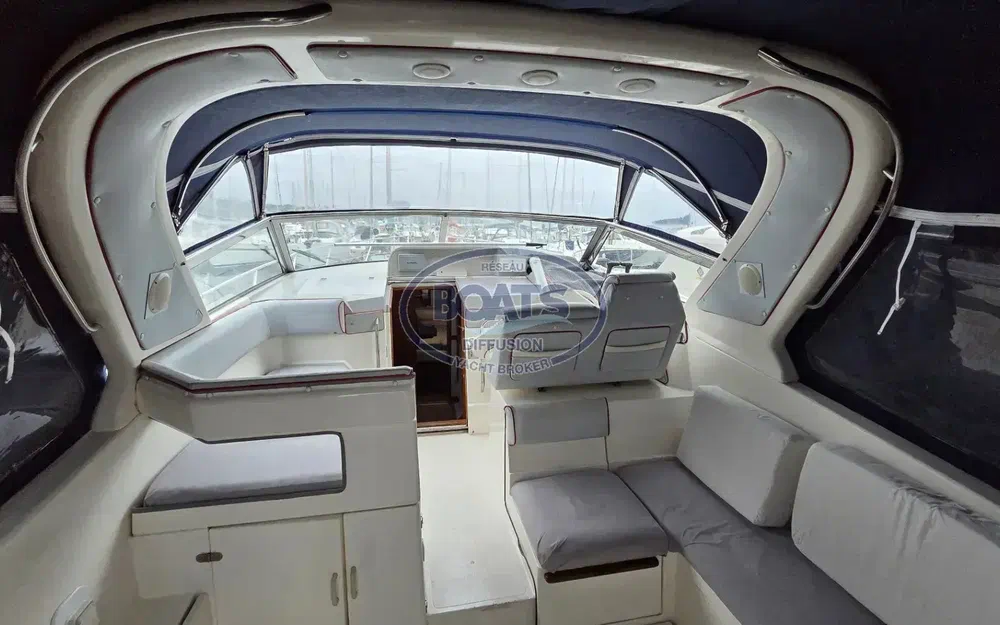 slider 6 Sealine 328 Sovereign