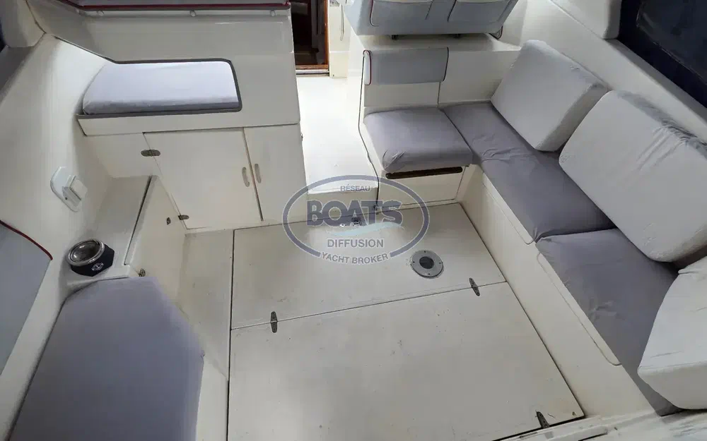 slider 7 Sealine 328 Sovereign