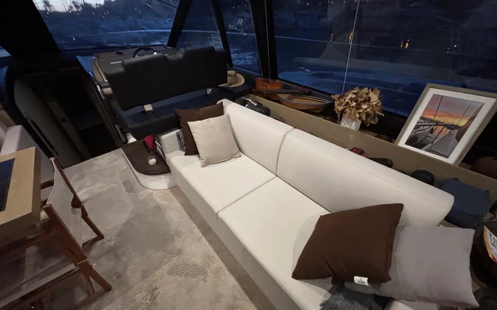 slider 16 Jeanneau Prestige 560