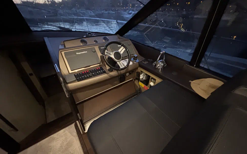 slider 17 Jeanneau Prestige 560