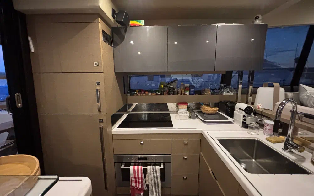 slider 20 Jeanneau Prestige 560