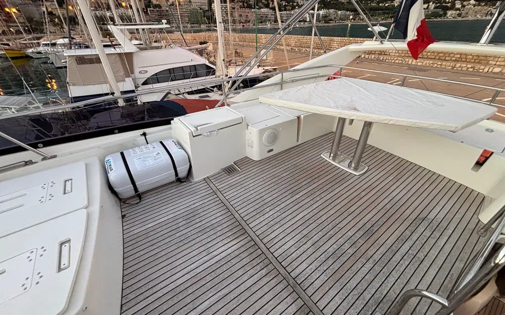 slider 2 Jeanneau Prestige 560