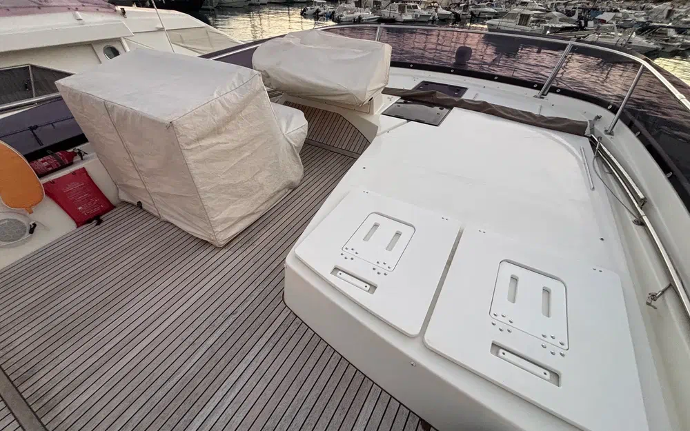 slider 4 Jeanneau Prestige 560