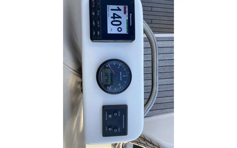 slider 10 Dufour 430 Grand Large