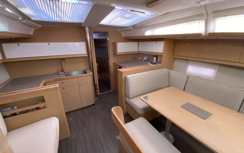 slider 3 Dufour 430 Grand Large