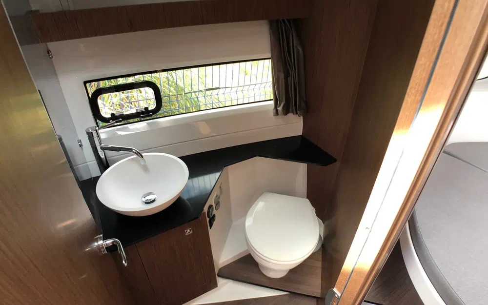 slider 12 Jeanneau Merry Fisher 1095 coupé