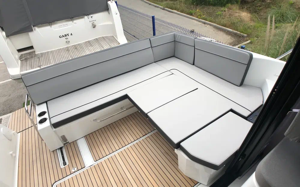 slider 3 Jeanneau Merry Fisher 1095 coupé