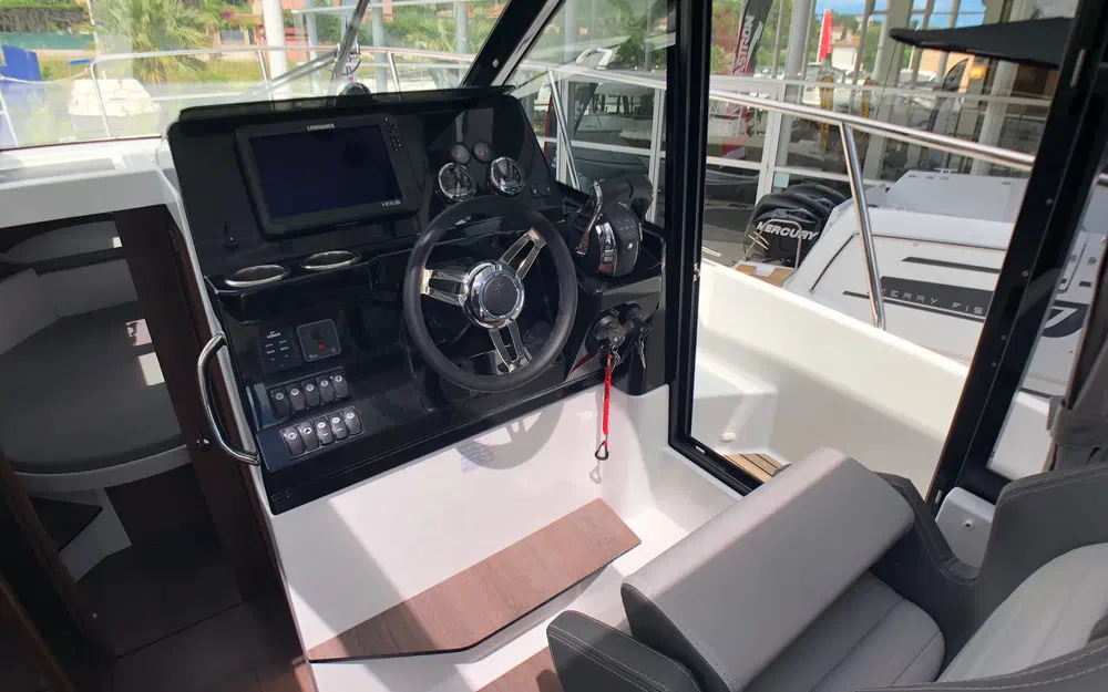 slider 9 Jeanneau Merry Fisher 1095