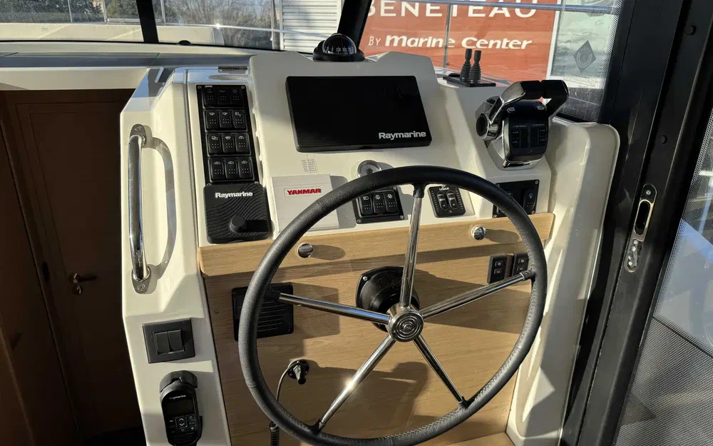 slider 14 Beneteau Swift Trawler 41 Fly