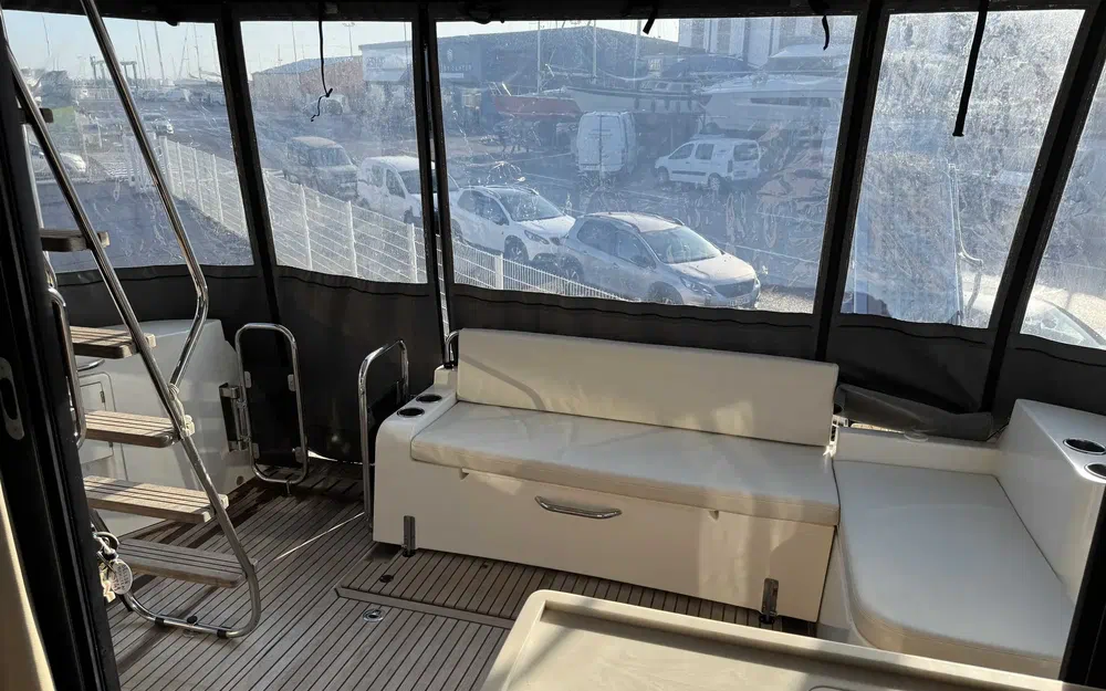 slider 19 Beneteau Swift Trawler 41 Fly