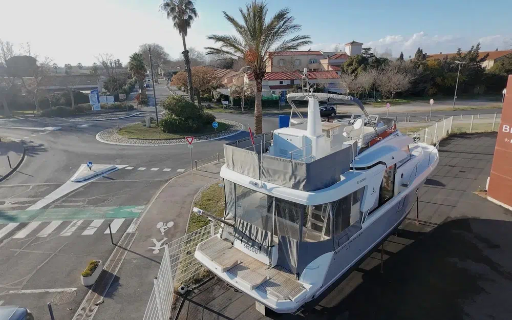 slider 2 Beneteau Swift Trawler 41 Fly