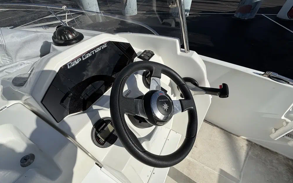 slider 4 Jeanneau Cap Camarat 5.5 CC