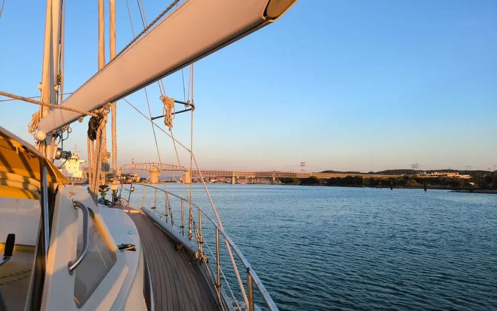 slider 0 Amel Super Maramu 2000