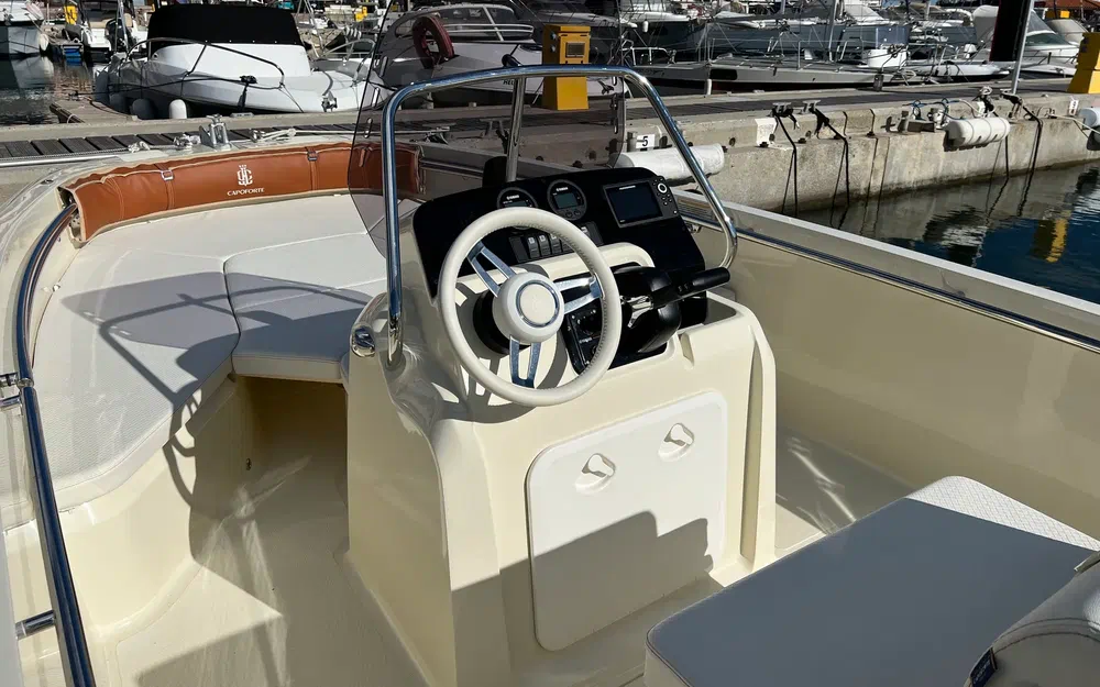 slider 18 Invictus 190 FX