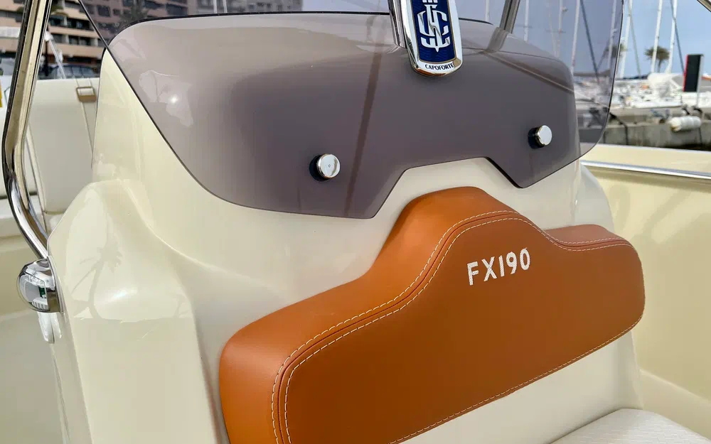 slider 6 Invictus 190 FX