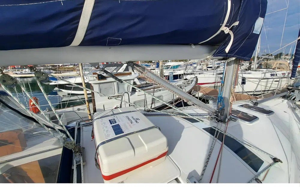 slider 10 Beneteau Oceanis 323 Clipper