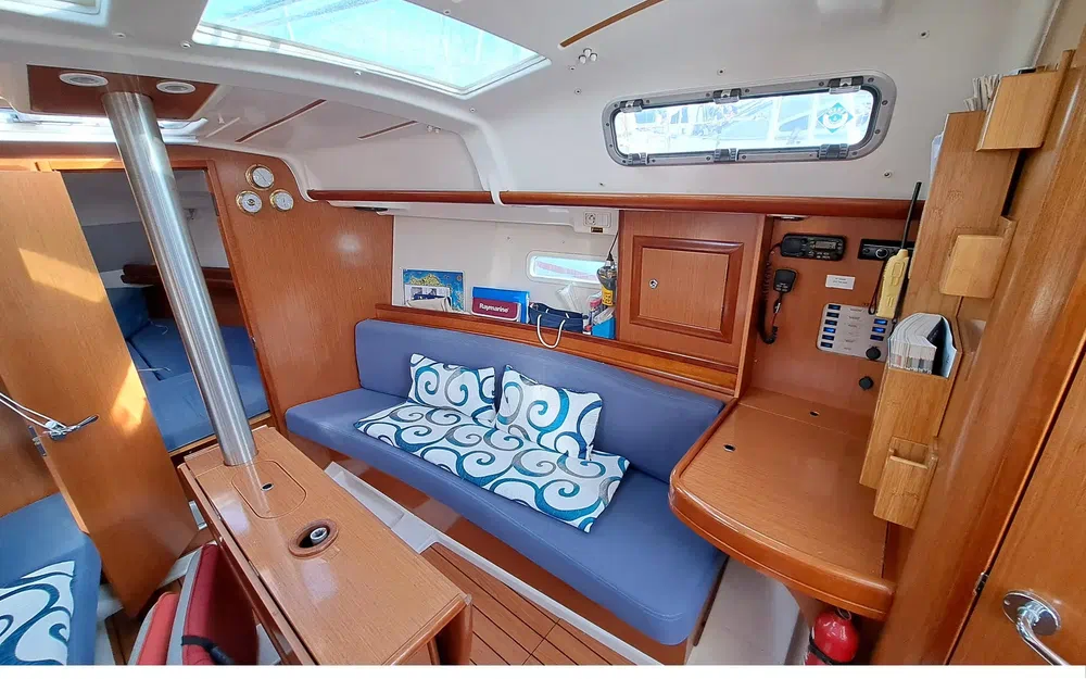 slider 16 Beneteau Oceanis 323 Clipper