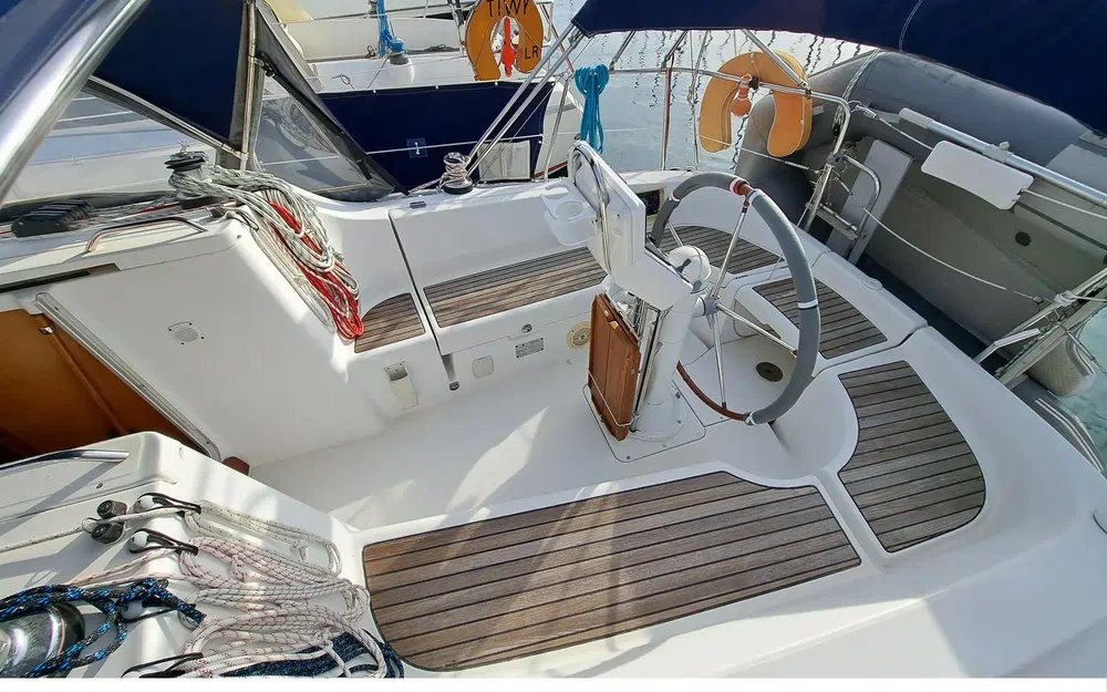 slider 4 Beneteau Oceanis 323 Clipper