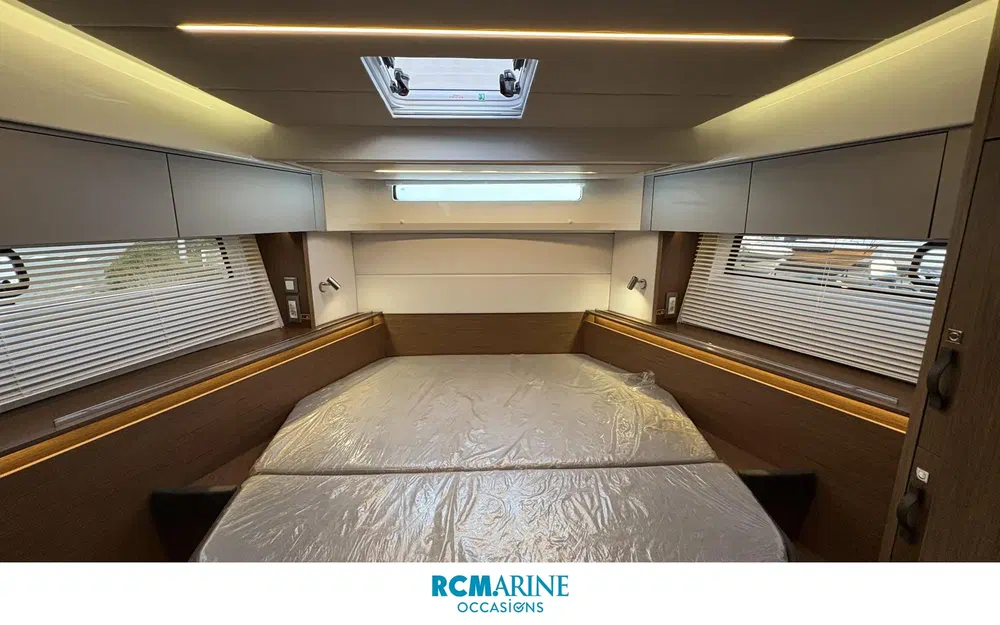 slider 9 Beneteau Antares 12