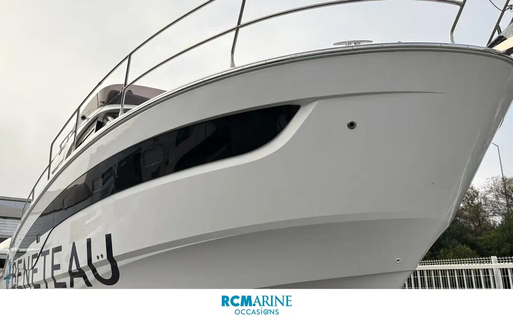 slider 2 Beneteau Antares 12