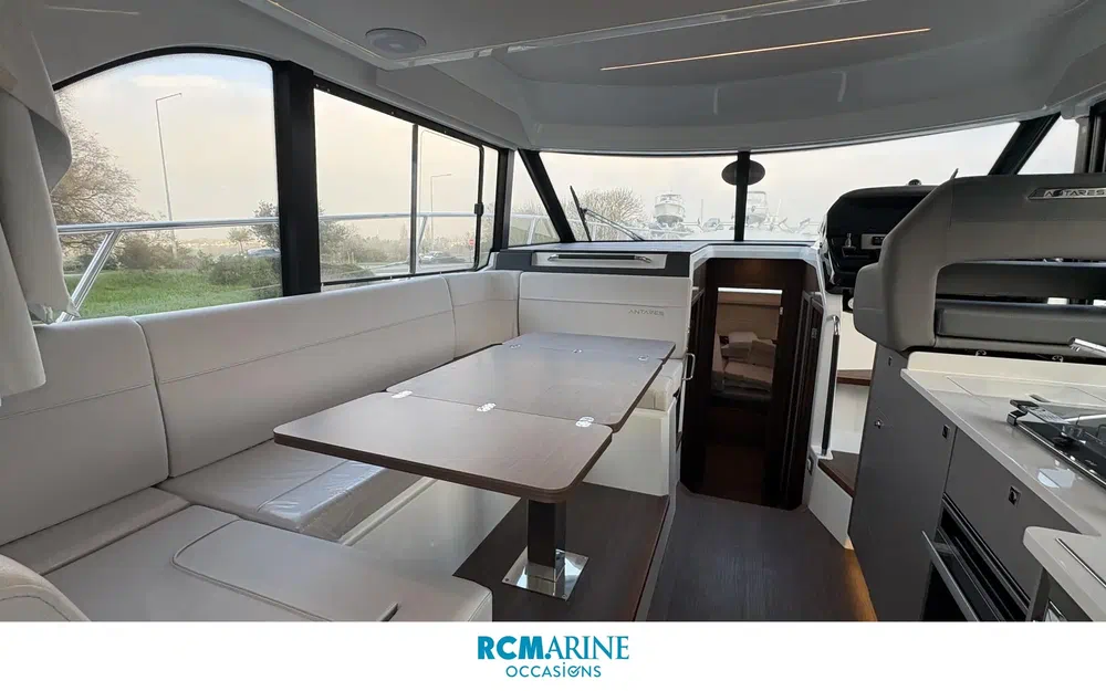 slider 7 Beneteau Antares 12