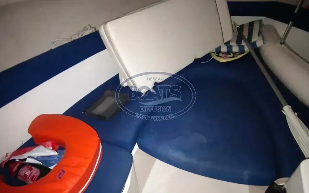 slider 1 Jeanneau Leader 705