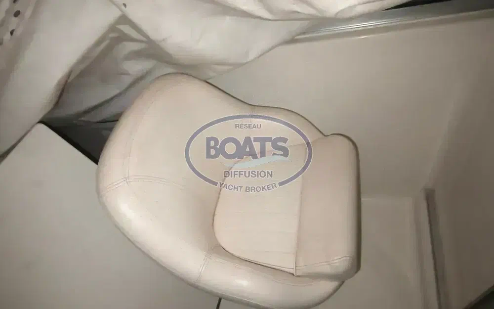 slider 2 Jeanneau Leader 705