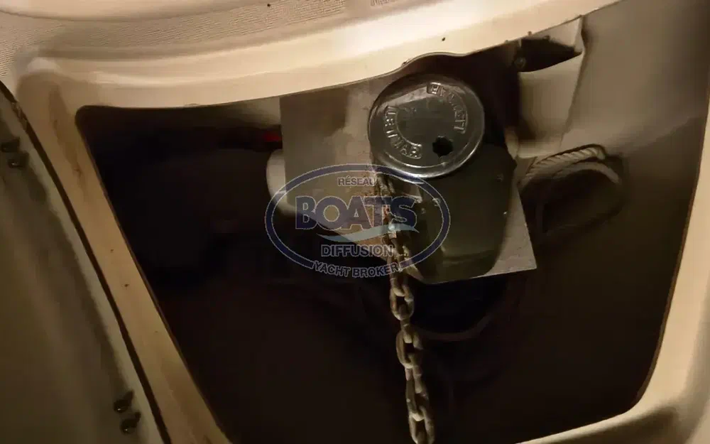 slider 7 Jeanneau Leader 705