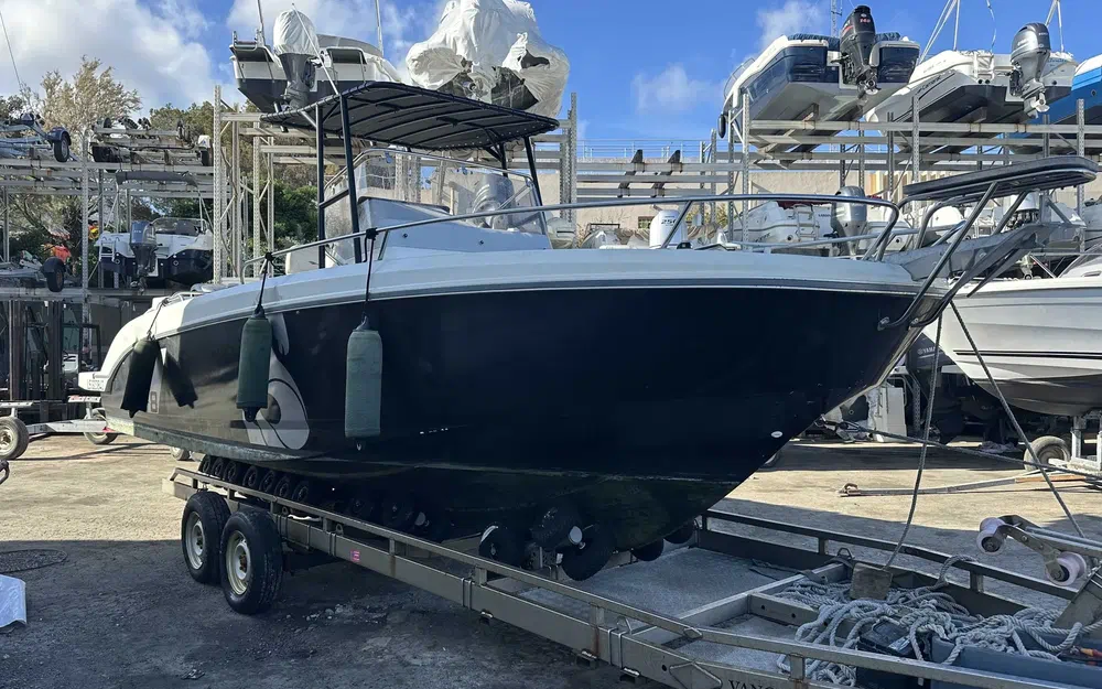 slider 0 Beneteau Flyer 8