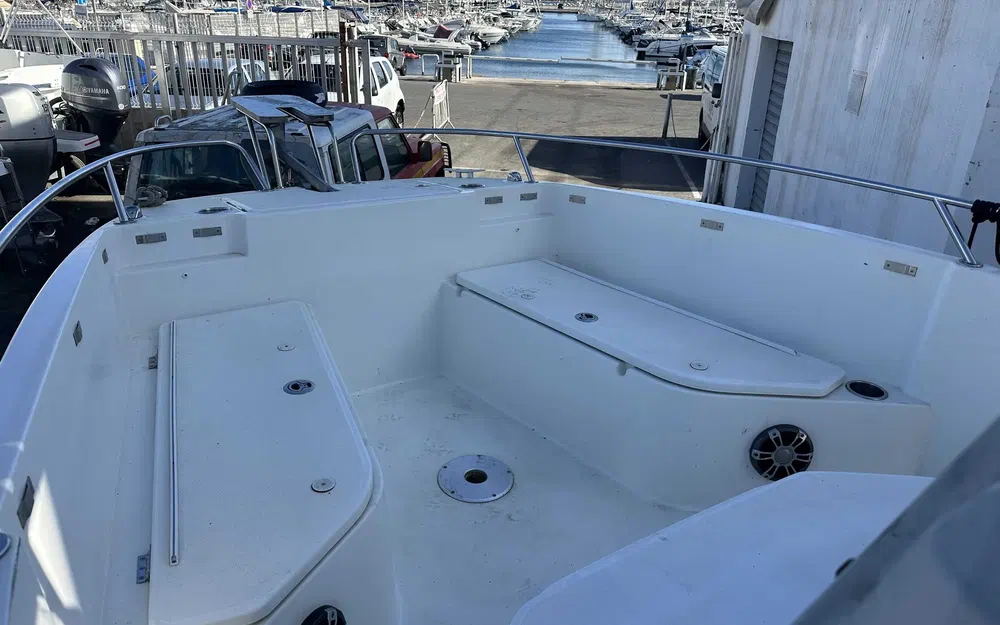 slider 5 Beneteau Flyer 8