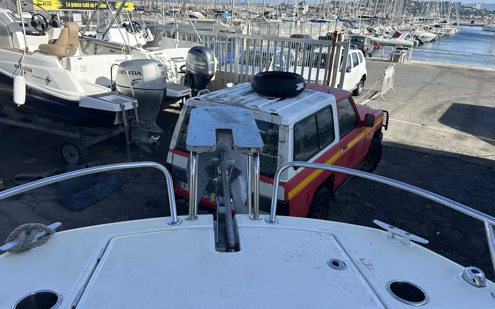 slider 6 Beneteau Flyer 8