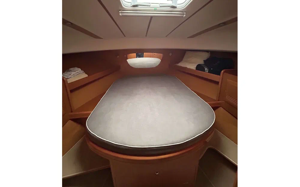 slider 3 Beneteau Antares 10.80