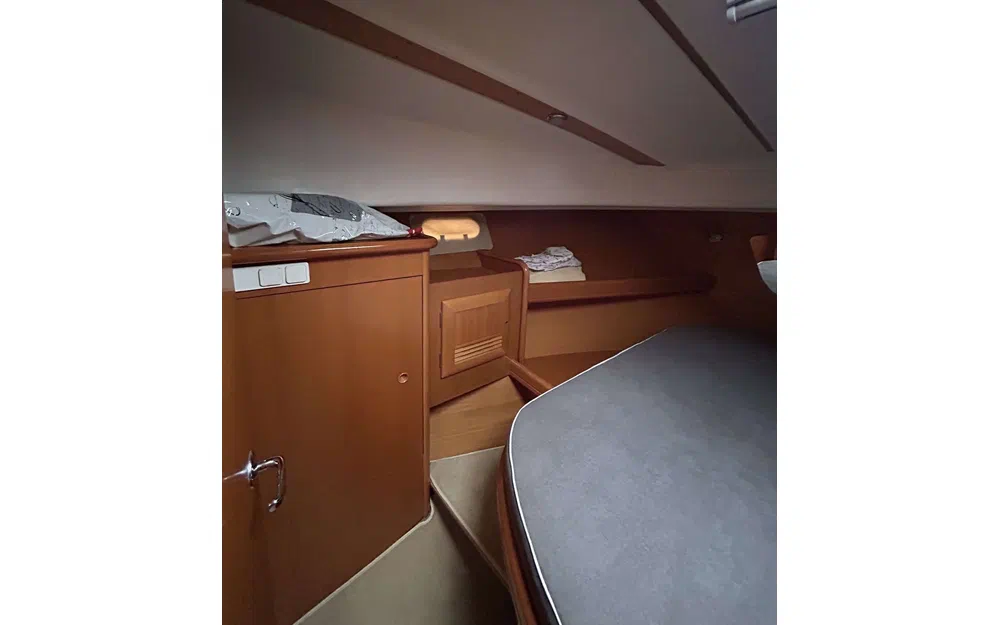 slider 4 Beneteau Antares 10.80