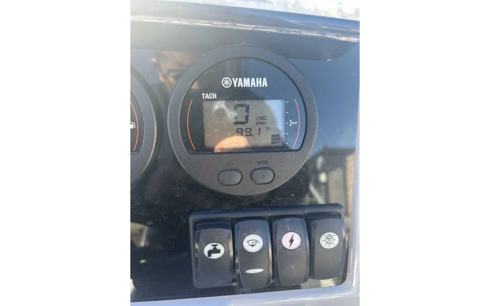 slider 4 Jeanneau Cap Camarat 6.5 CC