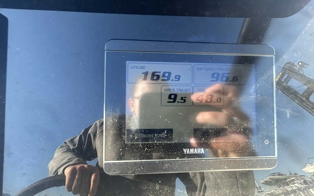 slider 9 Jeanneau Cap Camarat 7.5 WA