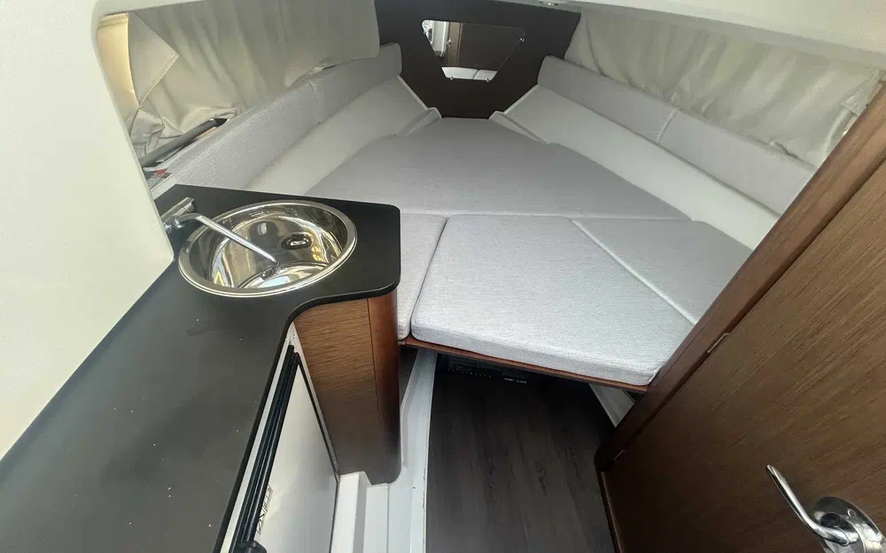 slider 5 Jeanneau Cap Camarat 7.5 WA