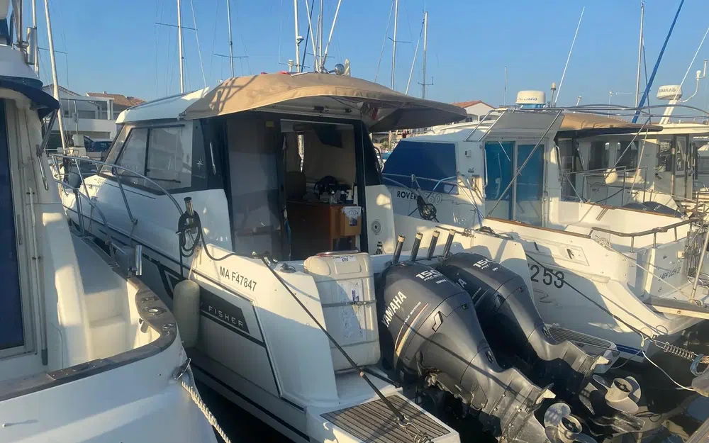 slider 0 Jeanneau Merry Fisher 855