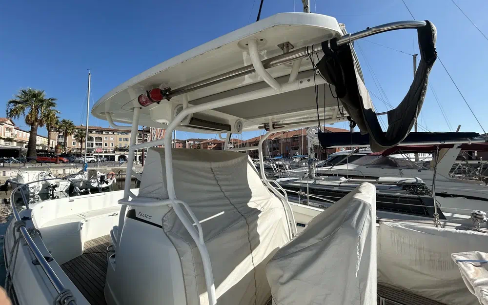 slider 4 Jeanneau Cap Camarat 9.0 CC