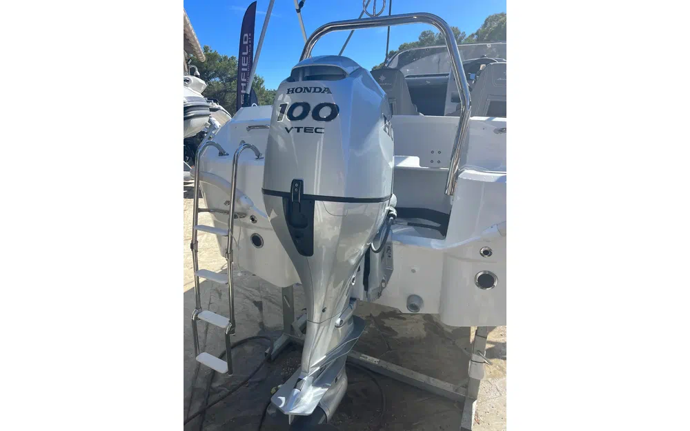 slider 10 Jeanneau Cap Camarat 5.5 WA