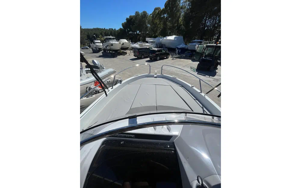 slider 1 Jeanneau Cap Camarat 5.5 WA