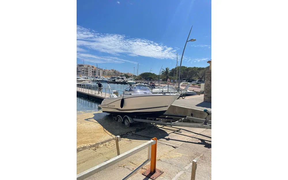 slider 0 Jeanneau Cap Camarat 6.5 WA