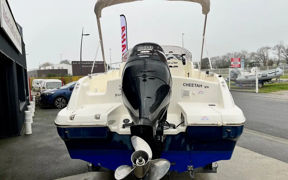 slider 2 Jeanneau Cap Camarat 715 WA