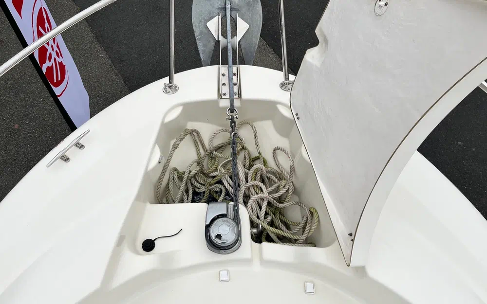 slider 8 Jeanneau Cap Camarat 715 WA