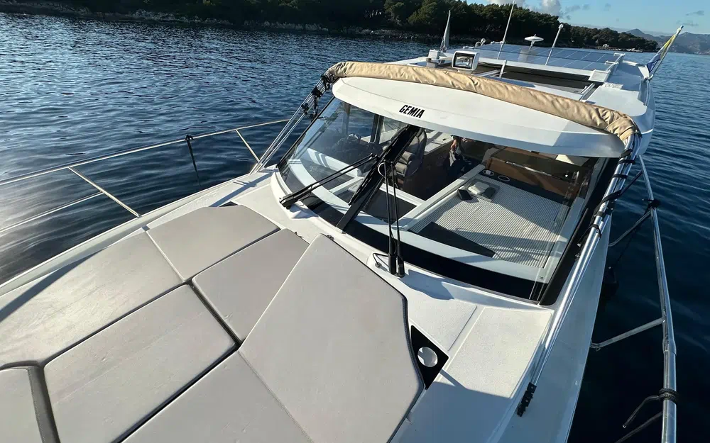 slider 13 Jeanneau Merry Fisher 1095