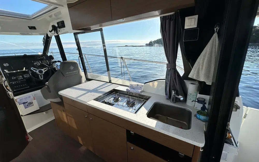 slider 22 Jeanneau Merry Fisher 1095