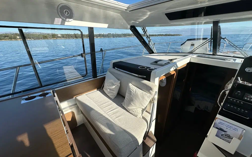 slider 23 Jeanneau Merry Fisher 1095