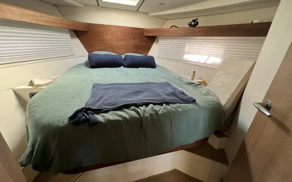 slider 6 Sealine  SC 35